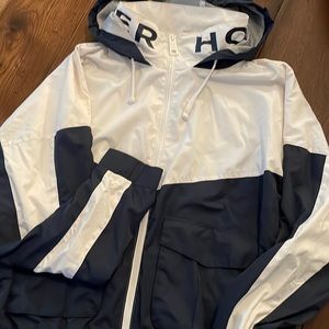 Hollister windbreaker.  XL like new!